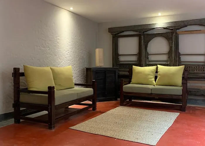 Thamel House - 6 Km From Boudhanath Stupa, 4*