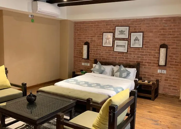 Hotel Thamel House - 6 Km From Boudhanath Stupa,