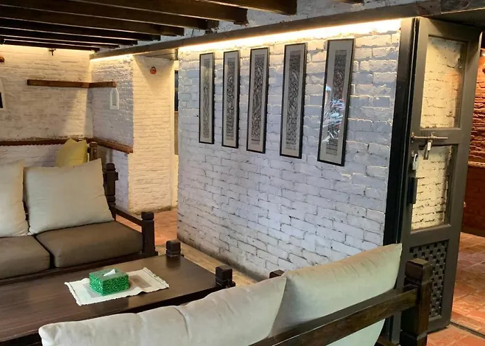 Thamel House - 6 Km From Boudhanath Stupa,