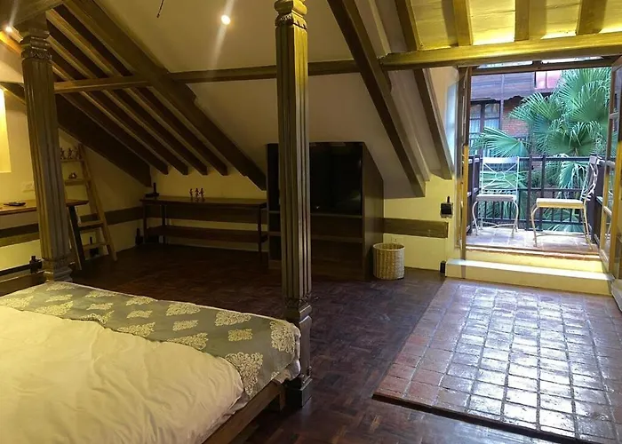 Thamel House - 6 Km From Boudhanath Stupa, 4* Katmandú
